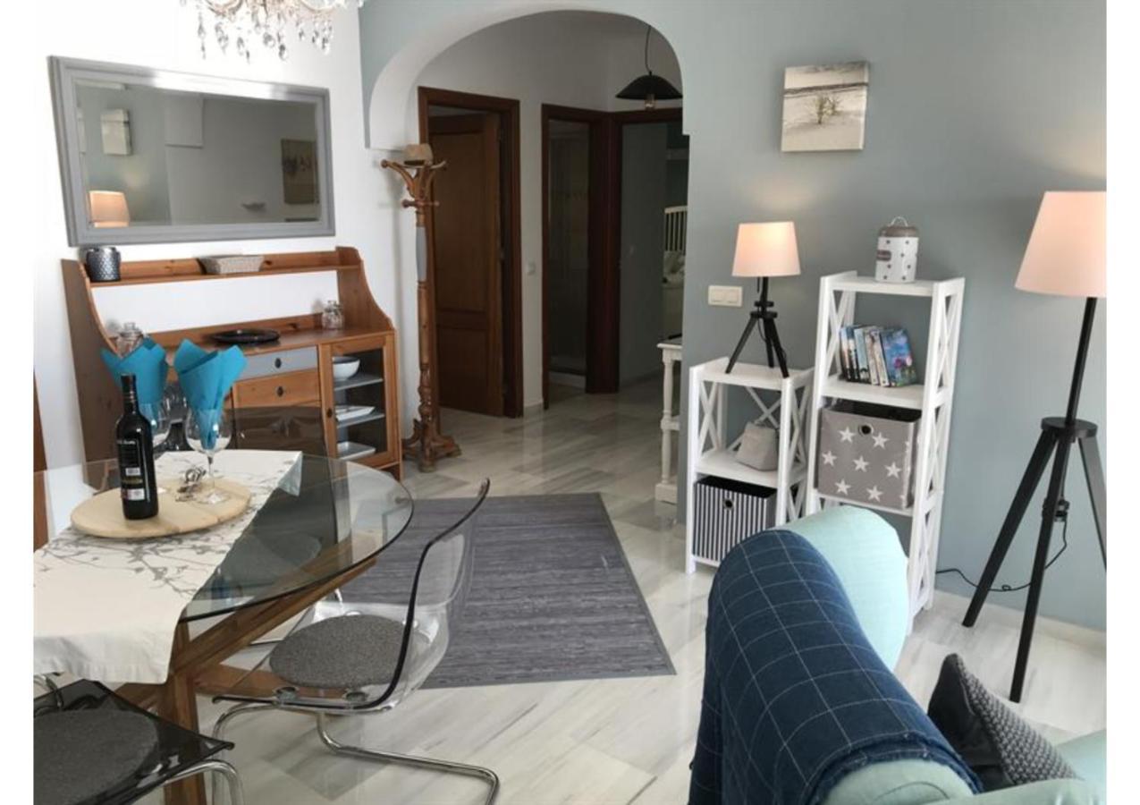 Sunny Apartment On Burriana Beach Nerja Ngoại thất bức ảnh